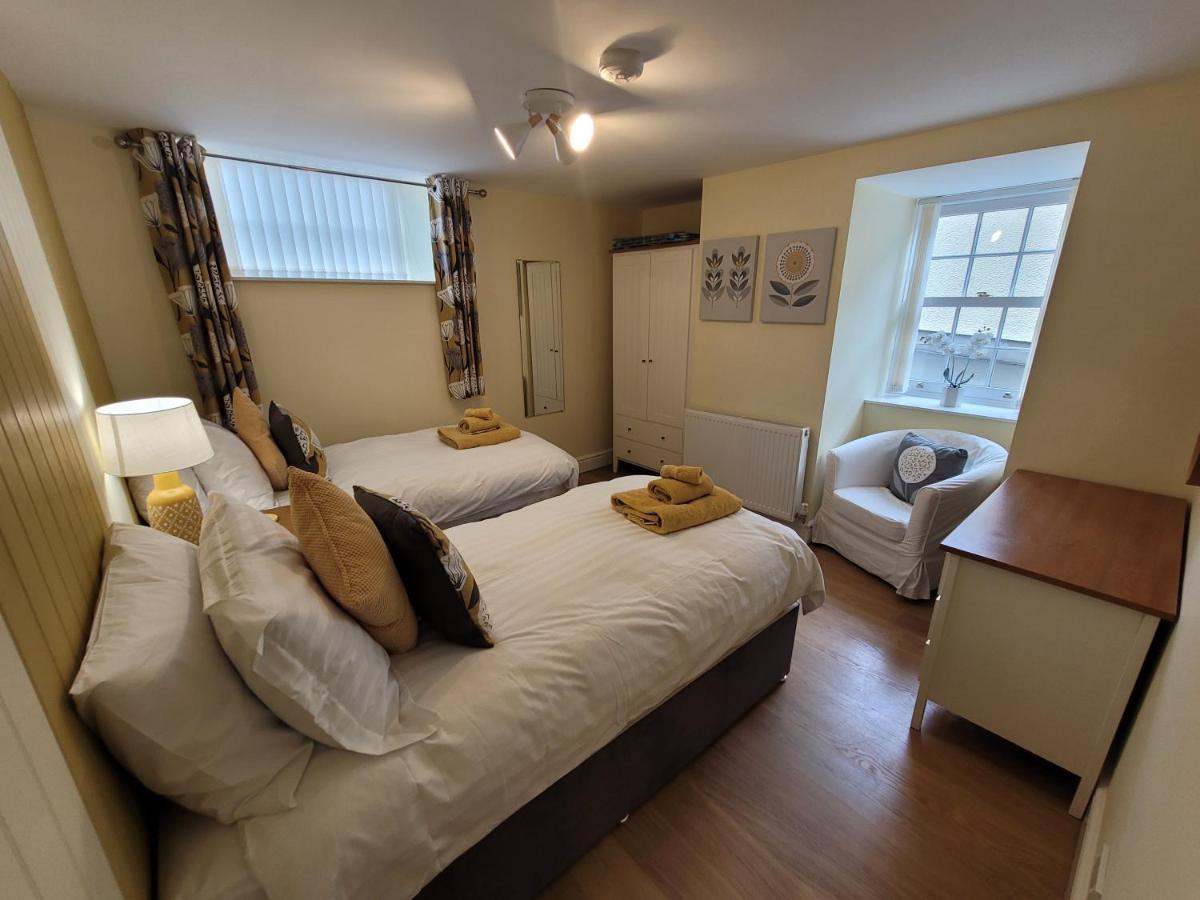 Llys Bach Apartment At Llys Aeron Aberaeron Kültér fotó