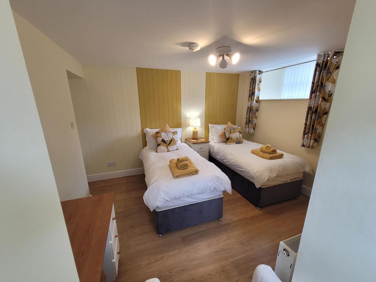 Llys Bach Apartment At Llys Aeron Aberaeron Kültér fotó